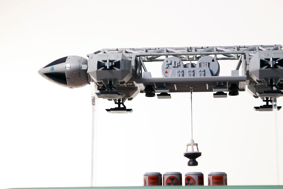 BellFine ベルファイン『Space 1999 シリーズ』イーグルトランスポーター 貨物ポッド装備形態